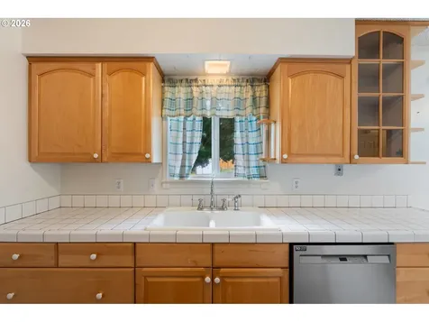 4511 NE 122nd Avenue Vancouver WA 98682