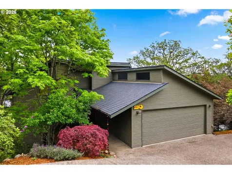 2063 Stonecrest Drive Eugene OR 97401