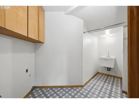 2063 Stonecrest Drive Eugene OR 97401