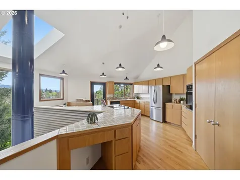 2063 Stonecrest Drive Eugene OR 97401