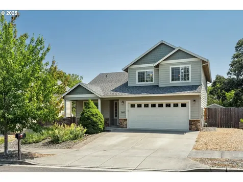 947 28th Street Hood River OR 97031