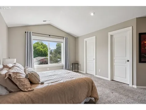 947 28th Street Hood River OR 97031