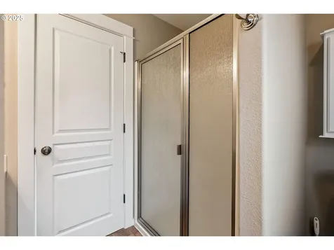 947 28th Street Hood River OR 97031