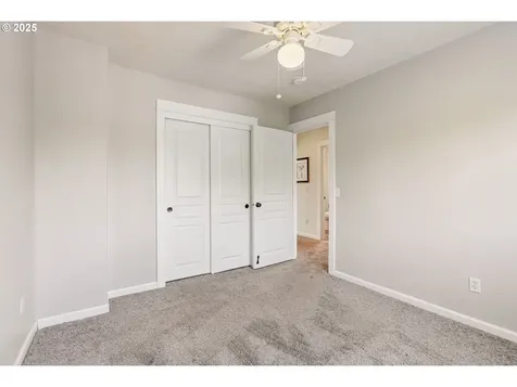 947 28th Street Hood River OR 97031