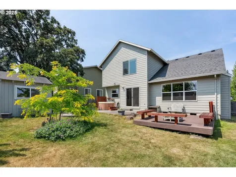 947 28th Street Hood River OR 97031