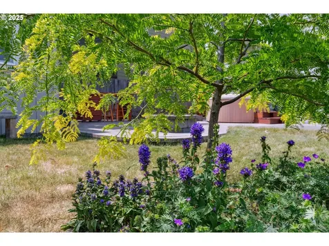 947 28th Street Hood River OR 97031