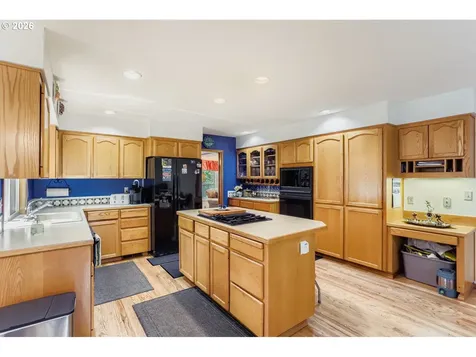 8225 SW Gearhart Drive Beaverton OR 97007