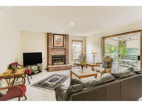 8225 SW Gearhart Drive Beaverton OR 97007