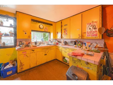 552 W Broadway Eugene OR 97401