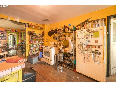 552 W Broadway Eugene OR 97401