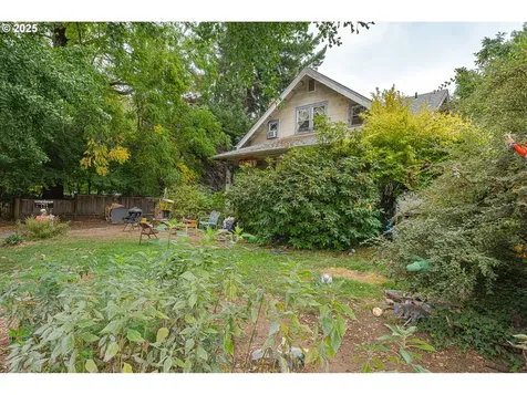 552 W Broadway Eugene OR 97401