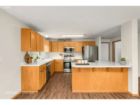 7082 SE Lois Street Hillsboro OR 97123