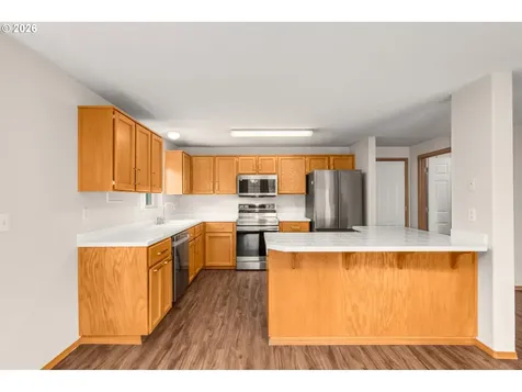 7082 SE Lois Street Hillsboro OR 97123