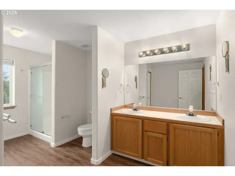 7082 SE Lois Street Hillsboro OR 97123