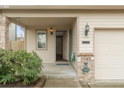7082 SE Lois Street Hillsboro OR 97123