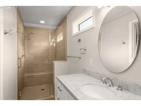 7082 SE Lois Street Hillsboro OR 97123