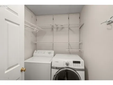 7082 SE Lois Street Hillsboro OR 97123