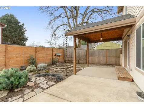 7082 SE Lois Street Hillsboro OR 97123