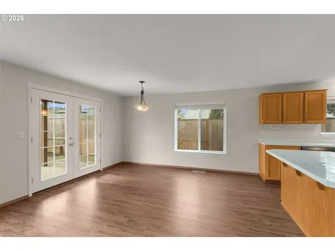 7082 SE Lois Street Hillsboro OR 97123