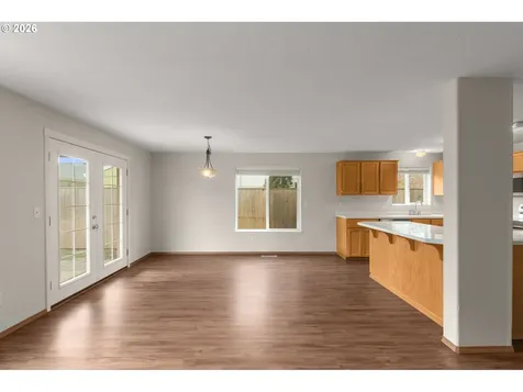 7082 SE Lois Street Hillsboro OR 97123