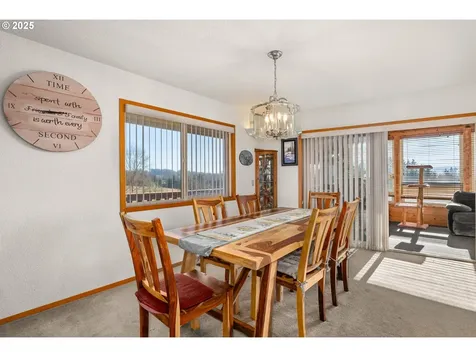 209 Stearns Road Chehalis WA 98532