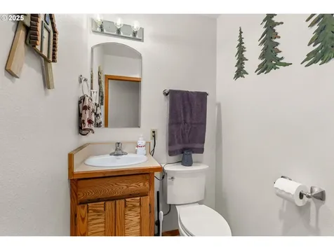209 Stearns Road Chehalis WA 98532