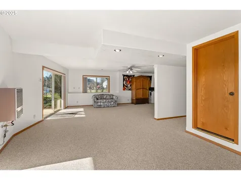 209 Stearns Road Chehalis WA 98532