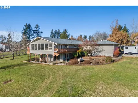 209 Stearns Road Chehalis WA 98532