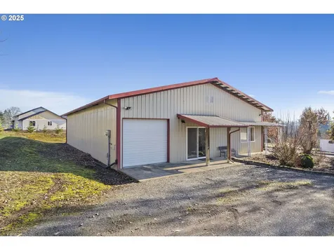209 Stearns Road Chehalis WA 98532