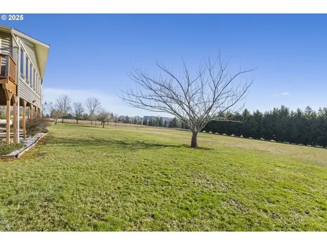 209 Stearns Road Chehalis WA 98532