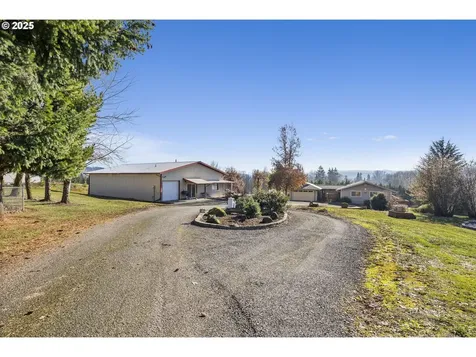 209 Stearns Road Chehalis WA 98532