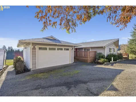 209 Stearns Road Chehalis WA 98532