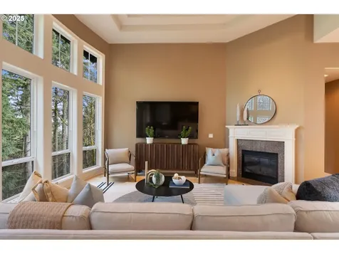 13581 SW Essex Drive Portland OR 97223