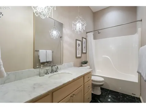 13581 SW Essex Drive Portland OR 97223