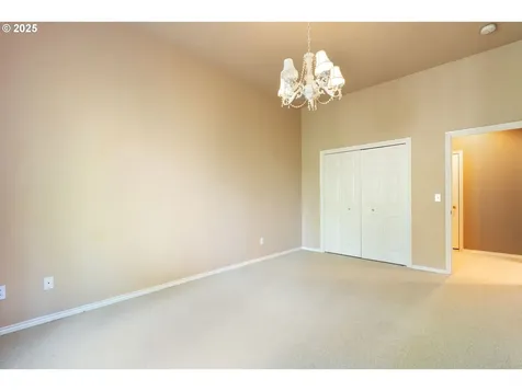 13581 SW Essex Drive Portland OR 97223