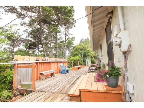 88539 5th Avenue Florence OR 97439