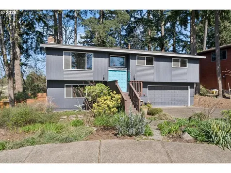 12221 SW Taylor Court Portland OR 97225