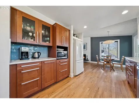 12221 SW Taylor Court Portland OR 97225