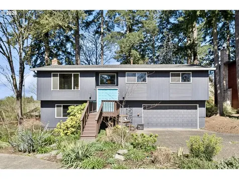12221 SW Taylor Court Portland OR 97225