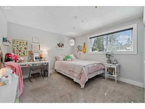 12221 SW Taylor Court Portland OR 97225
