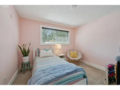 12221 SW Taylor Court Portland OR 97225