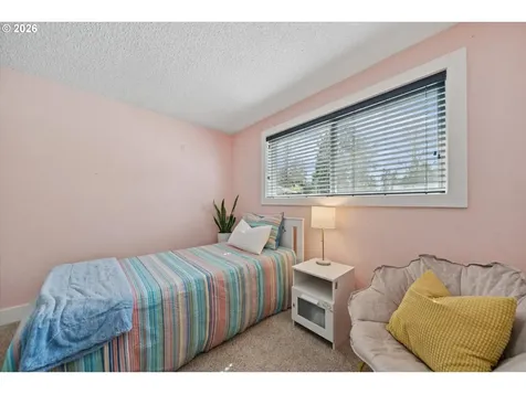 12221 SW Taylor Court Portland OR 97225