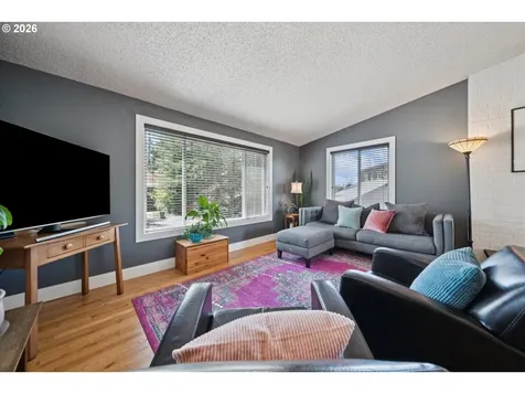 12221 SW Taylor Court Portland OR 97225