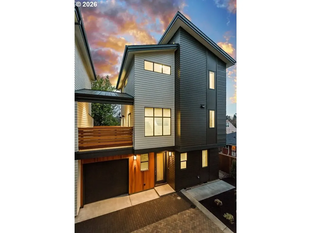 77 NE 58th Avenue Portland OR 97213