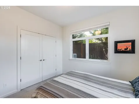 77 NE 58th Avenue Portland OR 97213