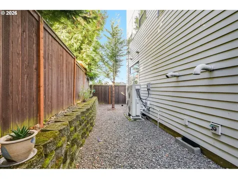 77 NE 58th Avenue Portland OR 97213