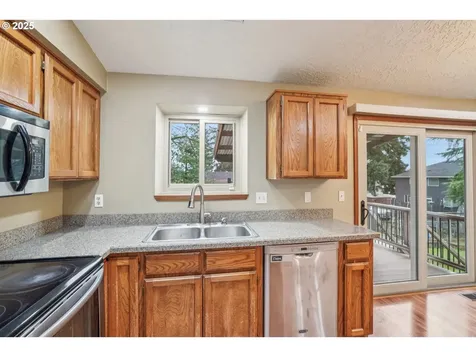 1334 NE 155th Avenue Portland OR 97230