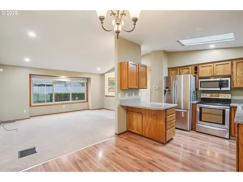 1334 NE 155th Avenue Portland OR 97230