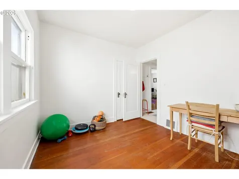 8951 N Van Houten Avenue Portland OR 97203