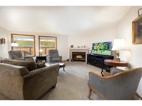2707 Dayna Lane Eugene OR 97408